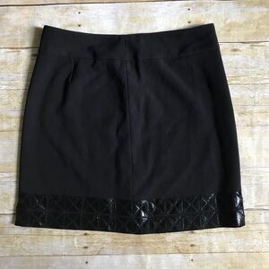 Chelsea & Theodore Black Geometric Quilted Shiny Trim Above Knee Skirt Size 10